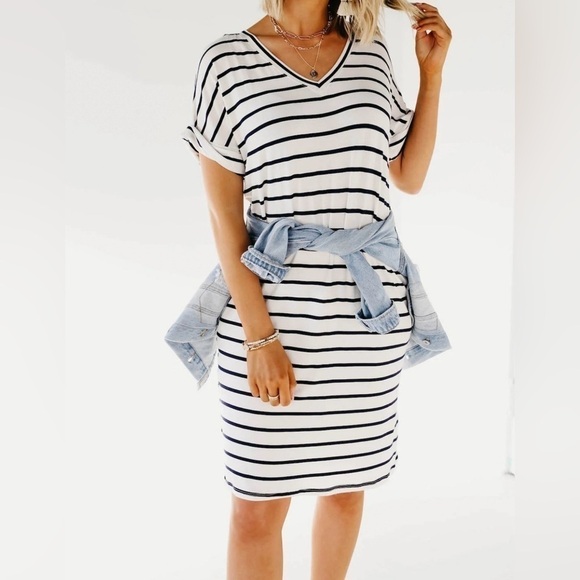 Mod Boutique Dresses & Skirts - NWOT Mod Boutique Navy Striped Midi Dress Size XL